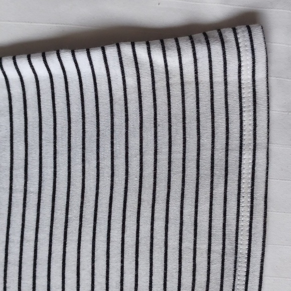 Gap Long Sleeve Striped Scoop Neck Cotton Tee- Sz. Lrg - Picture 3 of 5